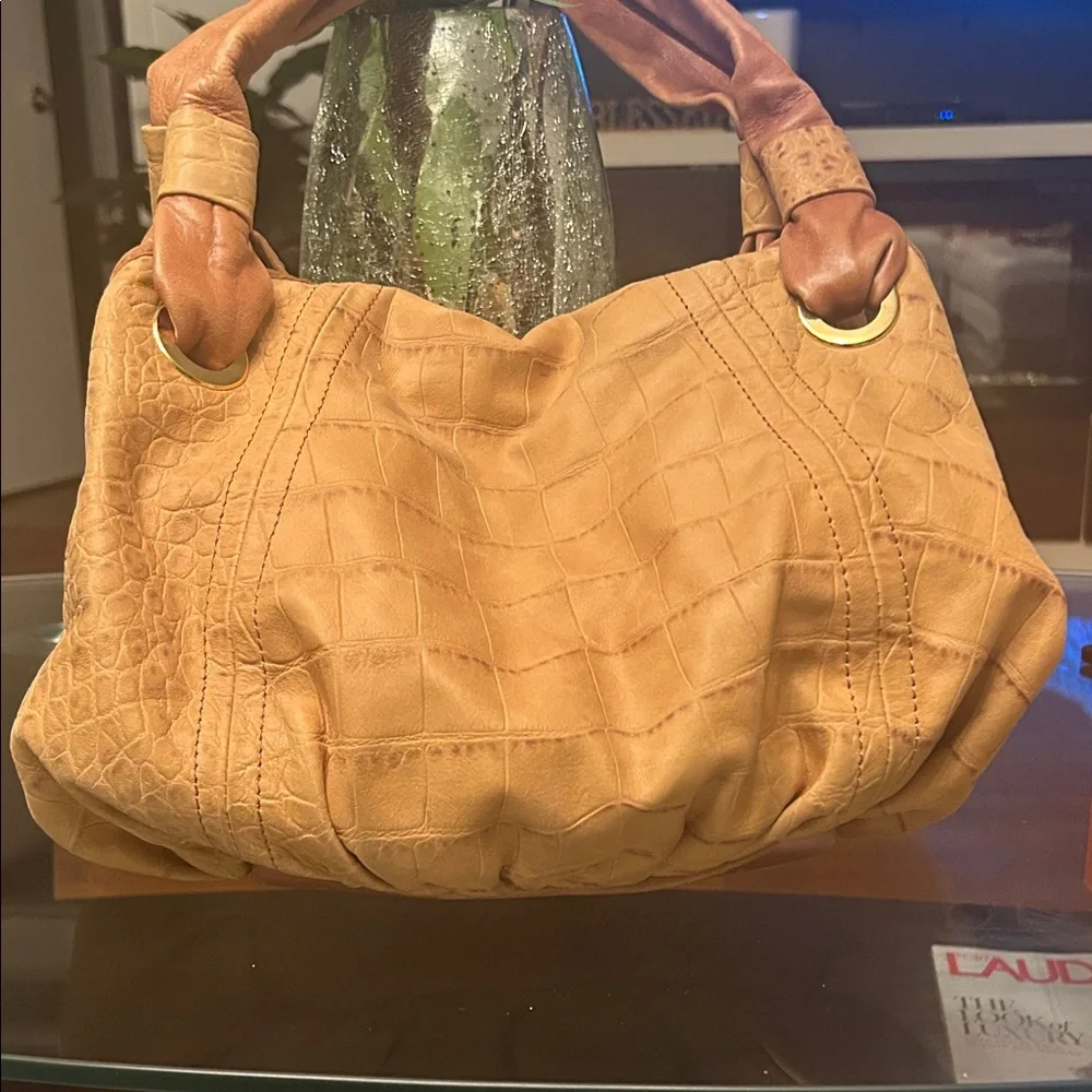 Elegant Tan Croc-Embossed leather Hobo Bag - Picture 4 of 13